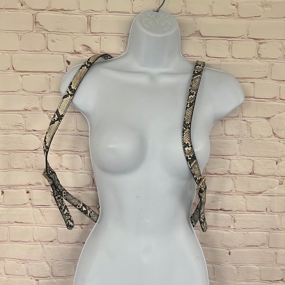 Steve Madden serpentine print small backpack - Picture 3 of 9